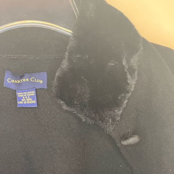 Charter Club - Women’s Black Cape, Outerwear One Size.Beautiful Faux Fur Collar! - Picture 2 of 6